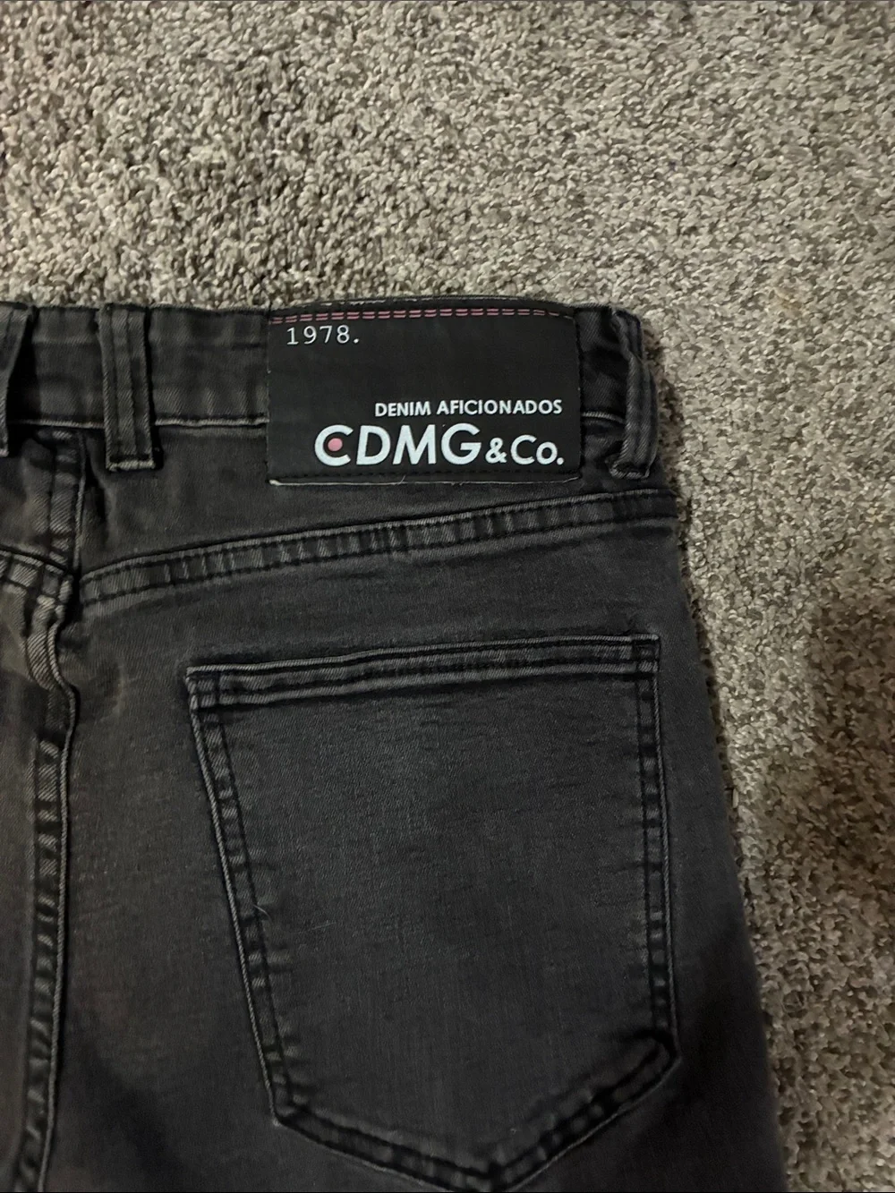 Men's Black Skinny Distressed Cargo Jeans